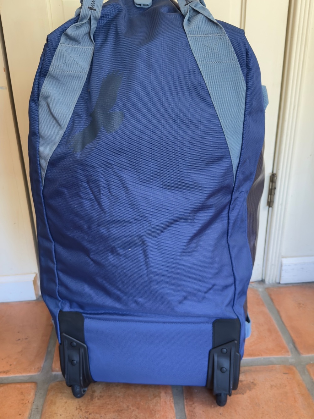 NEW Eagle Creek Migrate 110L Wheeled Duffel (XL) | Artic Blue - Picture 8 of 10